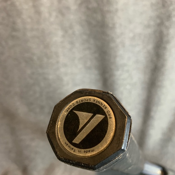 Light Ace Black Tennis Racket - Picture 3 of 9